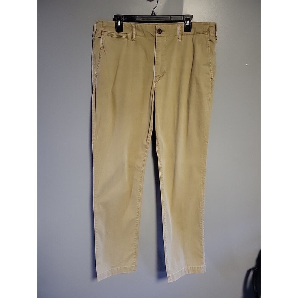 American Eagle Men’s Khakis Baggy Style 36 X 34